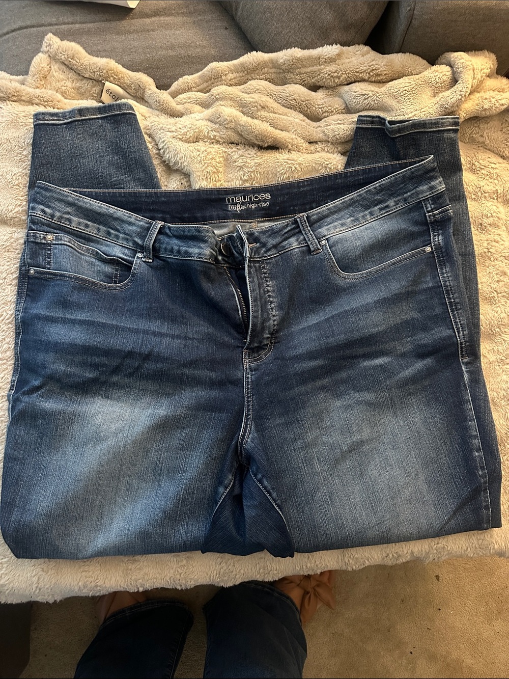 Maurices Women's Blue Skinny Stretch Jeans - Mid/Dark Wash